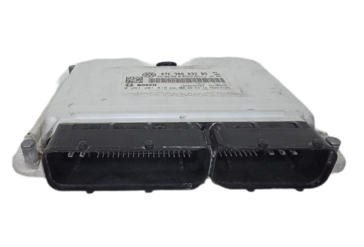 Computadora De Motor Beetle 08 2.5l 07k906032bs